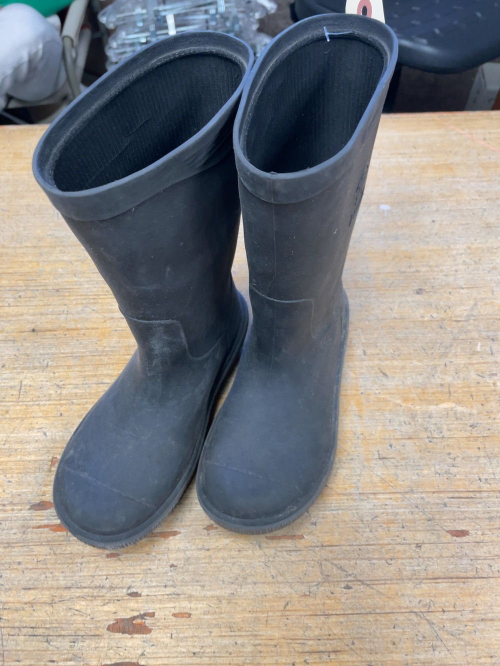 Kamik Size 2 Youth Rain Boots Black